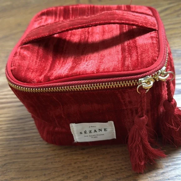 [new] mini vanity in red crushed velvet - Picture 3 of 4